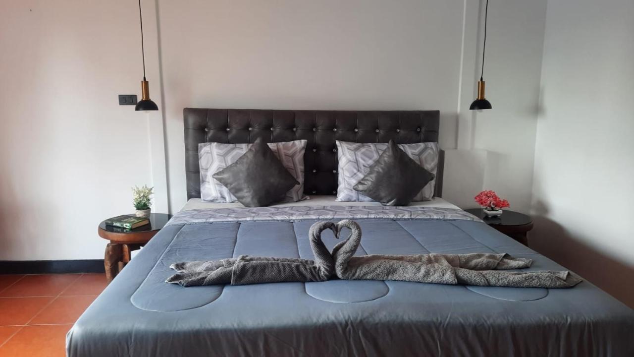 Happy Beach Jomtien Guesthouse エクステリア 写真