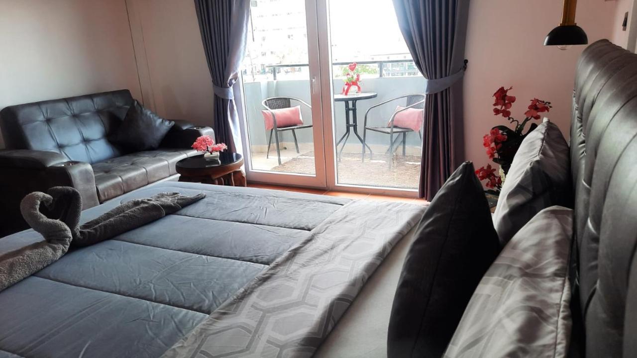 Happy Beach Jomtien Guesthouse エクステリア 写真