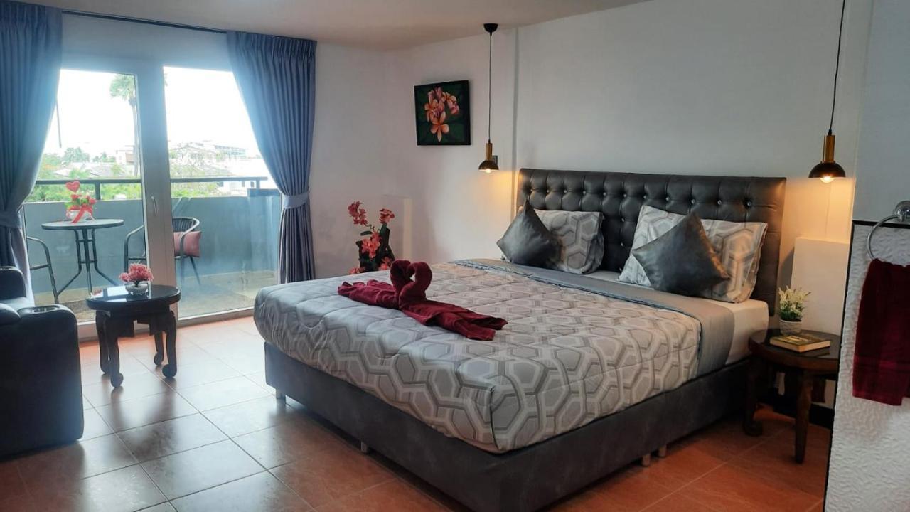 Happy Beach Jomtien Guesthouse エクステリア 写真